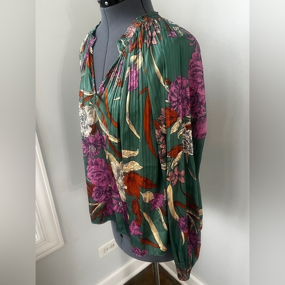 Current Air Los Angeles Green Floral Blouse Sz S Boho Tucked Pleated Peasant Top - Picture 15 of 16